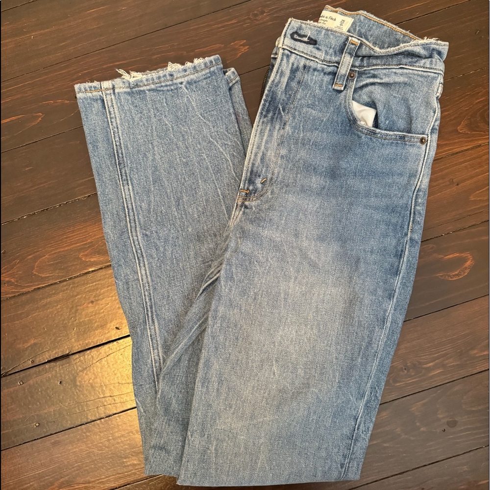 The 90’s straight ultra high rise jeans